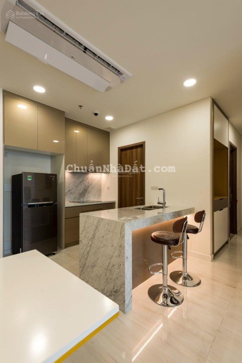 Cho thuê Kingdom 2PN 2WC full nội thất giá 21tr/th, DT 78m2. Hãy gọi 0901 430 *** Loan để xem nhà