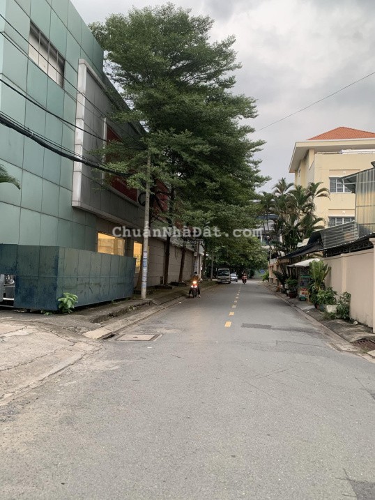 Bán nhà góc 2 mặt tiền, phường An Phú cách ga Metro 20m Bán nhà góc 2 mặt tiền, phường An Phú cách ga Metro 20m